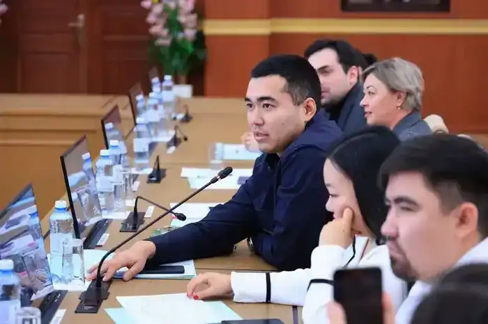 Жильё, волонтёрство и новые проекты: совет по делам молодёжи Карагандинской области подвёл итоги года (6)