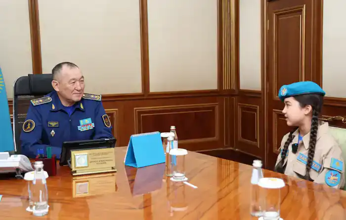 Министр обороны поздравил финалистку конкурса «Голос. Дети» Жасмину Тузелову (6)