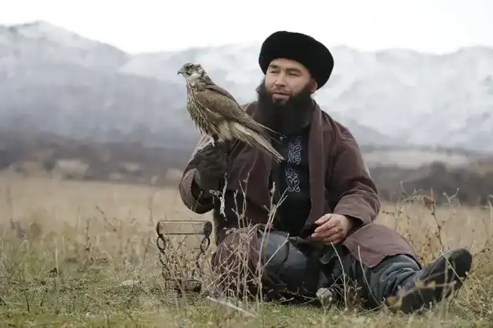 Кто из охотников с птицами стал чемпионом?