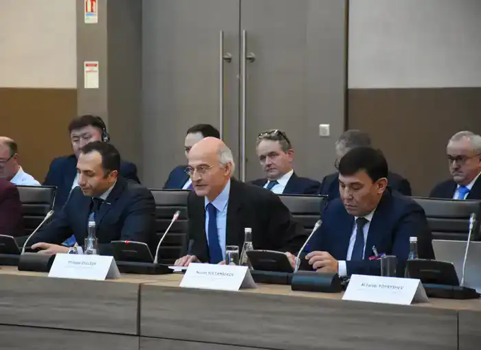 В Париже состоялось 16-е заседание Межправительственной комиссии по торгово-экономическому сотрудничеству Казахстана и Франции (4)