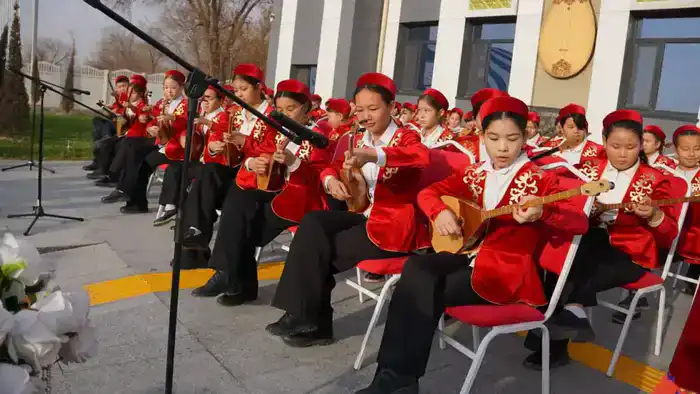 Музыкальную школу на 300 мест открыли в Туркестанской области на возвращенные активы (3)