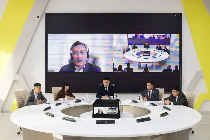 Адаптация образования к потребностям рынка труда: создание карты кадровых потребностей в области Абай