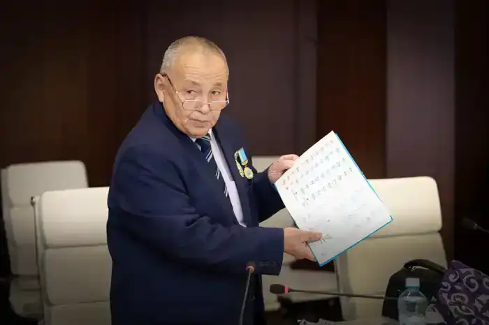 Обсуждение вопросов качества образования и поддержки педагогов на приёме граждан у министра просвещения РК