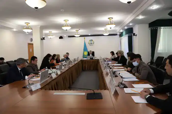 Вопросы обеспечения лиц с инвалидностью ортопедической обувью обсудили в Минтруда (6)