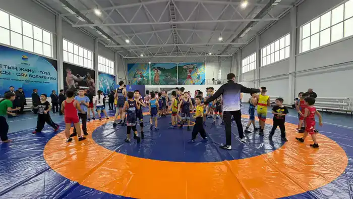 Еще один долгострой завершен: введен в эксплуатацию физкультурно-оздоровительный комплекс в селе Красный Яр (7)