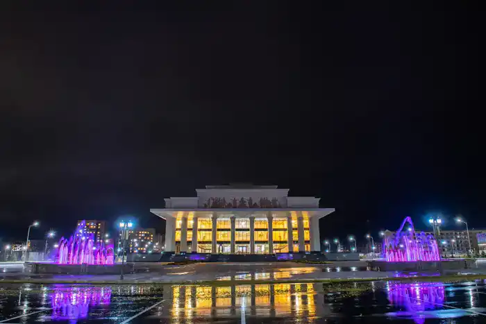 В области Жетісу драматическому театру им. Б. Римовой присвоен академический статус (3)