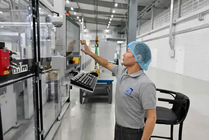 В Семее открыт современный цех по производству картонной упаковки (8)