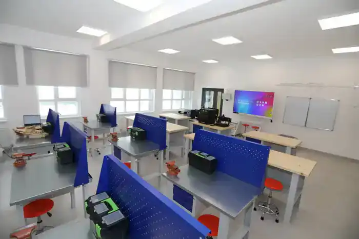 В Жанаозене в рамках национального проекта «Келешек мектептері» открылась новая школа на 1200 мест (4)