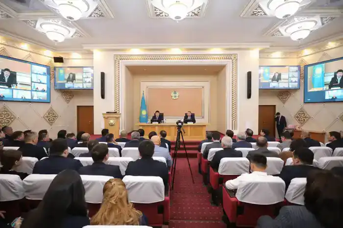 На сессии маслихата обсудили направления развития Мангистау на 2026–2028 годы (7)