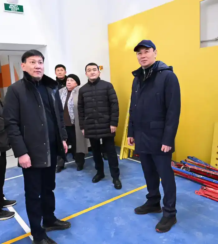 Аким Алматы проверил ход строительства ряда социальных объектов (8)