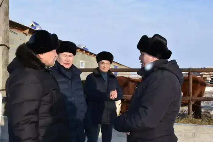 В текущем году в Уалихановском районе отремонтировано 150 километров автомобильных дорог (9)