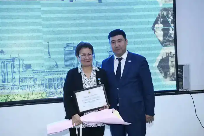 Праздничное мероприятие в честь Дня архивистов провели в Астане (4)