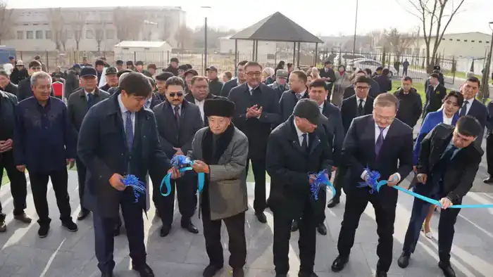 РЕАЛИЗАЦИЯ ПОРУЧЕНИЙ ПРЕЗИДЕНТА: В ТУРКЕСТАНСКОЙ ОБЛАСТИ ВВЕДЕНА В ЭКСПЛУАТАЦИЮ ШКОЛА ИСКУССТВ ЗА СЧЕТ ВОЗВРАЩЕННЫХ ГОСУДАРСТВУ АКТИВОВ (3)