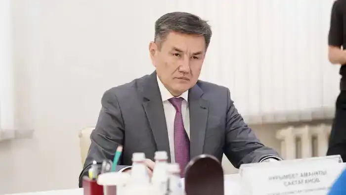 Аким ВКО обсудил с гражданами проблемы жилищно-коммунального хозяйства и водоснабжения