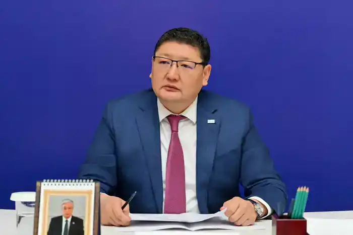 Аким области провел личный прием жителей города Семей (4)