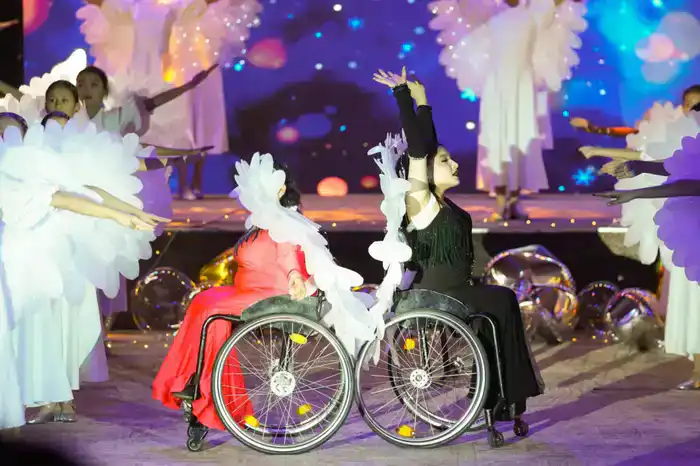 В Туркестане прошло новогоднее мероприятие для детей с особыми потребностями