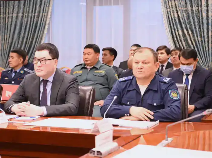 Обсуждение мер по профилактике правонарушений и контролю за продажей алкоголя в праздничные дни