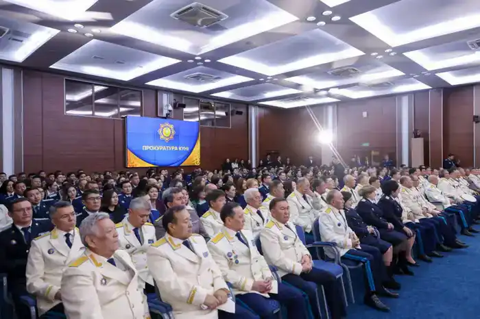 Торжественное мероприятие в Генеральной прокуратуре: признание вклада сотрудников и ветеранов в обеспечение законности