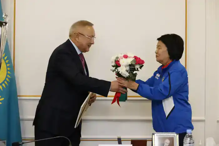 Бейбит Исабаев встретился с обладателями Кубка страны – мужской волейбольной команды «Жетісу» (5)