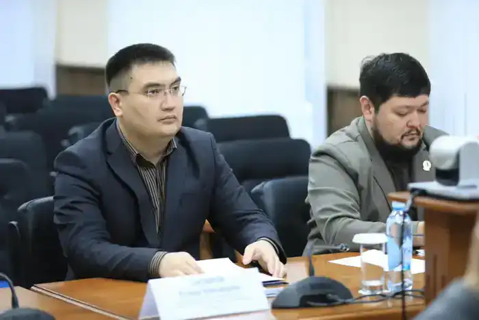 Культурный компас: Общественный совет находит путь в мире творчества и гражданских прав Шымкенте