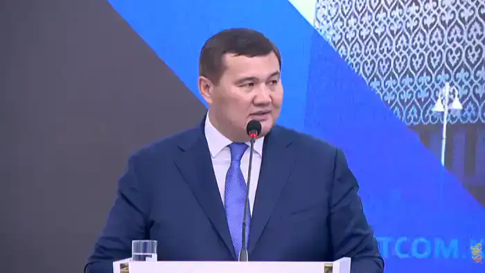 Аким Кызылординской области о заказных лайках и принуждении учителей: международный резонанс скандала в соцсетях