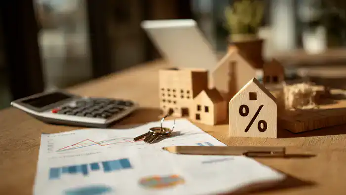 Министр строительства: Ажиотаж на рынке жилья подогревается строительными компаниями