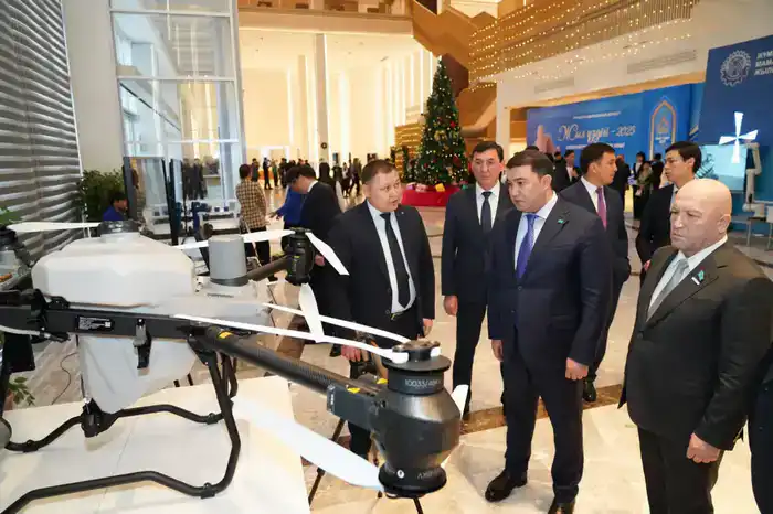 Награды лучшим работникам Туркестанской области