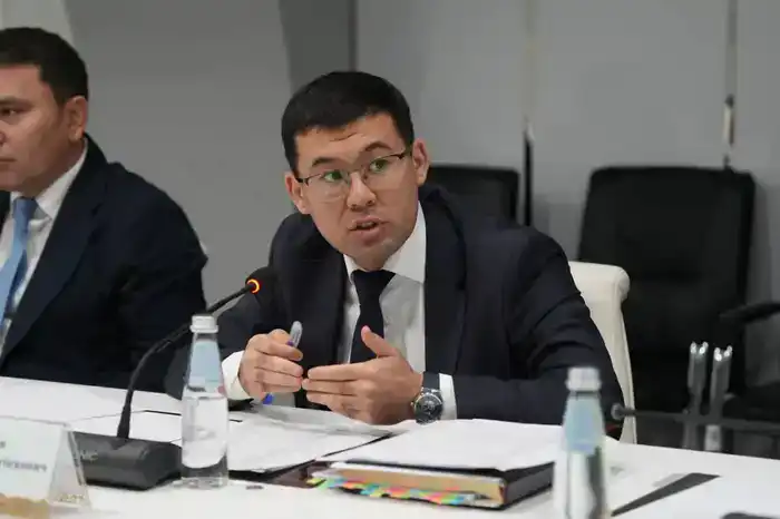 Внедрение водосберегающих технологий и охрану водных объектов обсудили на заседании Общественного совета Министерства водных ресурсов и ирригации (2)