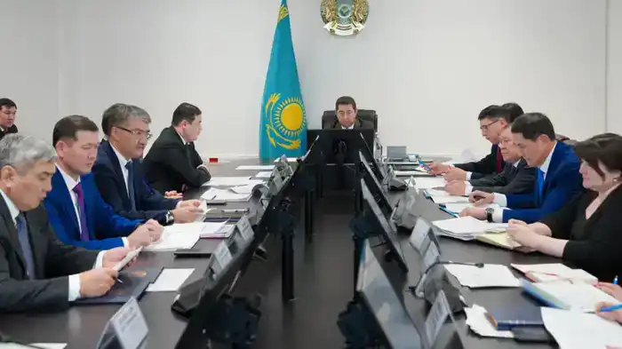 Айдарбек Сапаров поручил активизировать работу по интеграции отраслевых систем в единый цифровой контур (5)