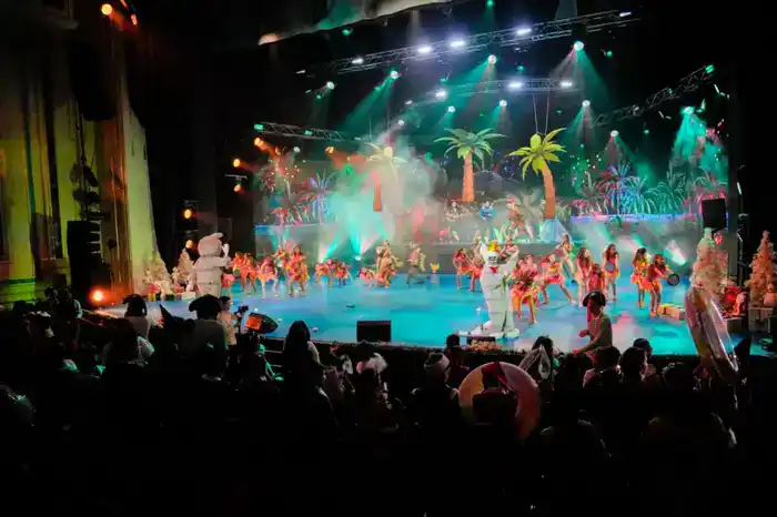 В Астане прошла президентская елка для детей с интерактивным спектаклем