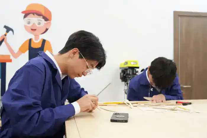 Ералы Тогжанов продолжил знакомство с новыми объектами (4)