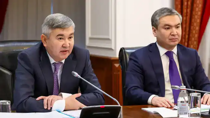 Олжас Бектенов провел совещание по вопросу развития инфраструктуры специальных экономических и индустриальных зон (4)