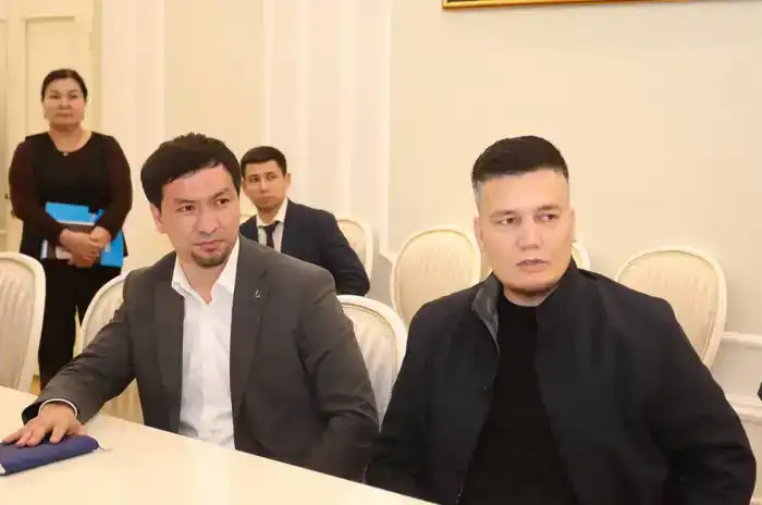 Нурдаулет Килыбай провёл личный приём жителей Актау (4)