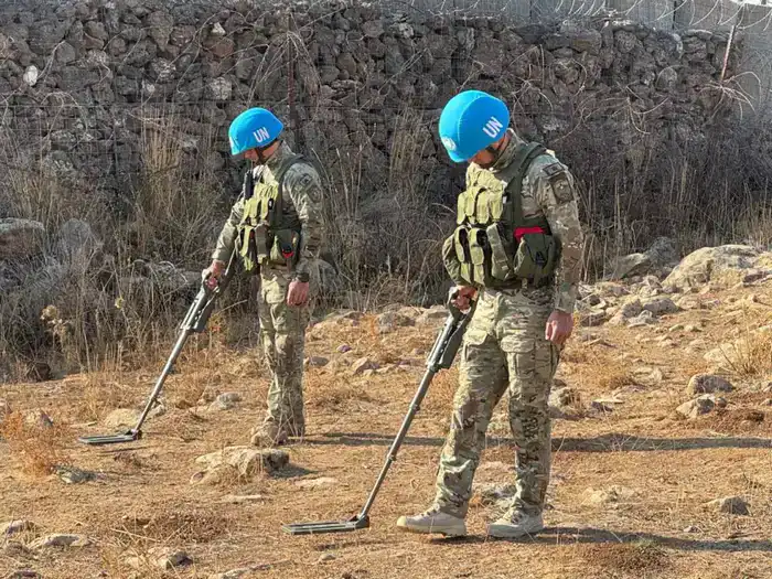 Казахстанские миротворцы обезвредили более тысячи взрывоопасных предметов на Голанских высотах (5)