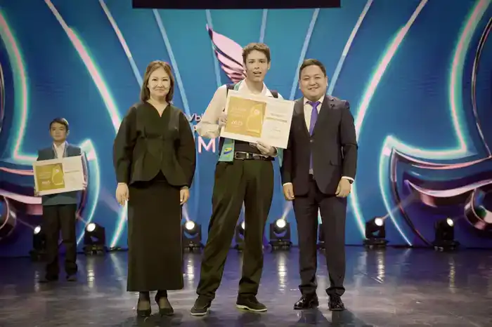 200 школьников стали победителями Республиканской олимпиады по естественно-математическому направлению для учащихся сельских школ (8)