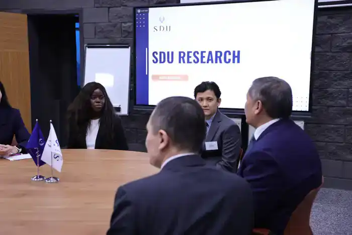 SDU University стал первым высшим учебным заведением в Центральной Азии, готовящим педагогов по международной программе IB