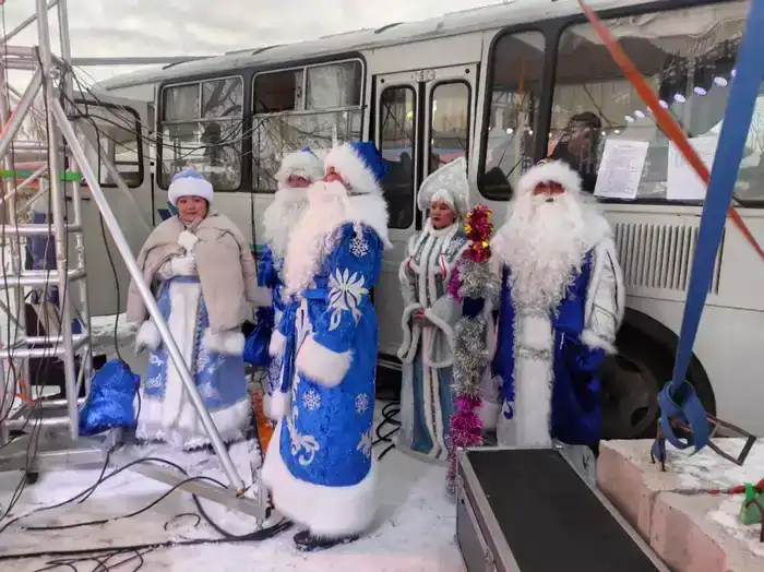 Фестиваль зимних развлечений в ВКО: объединение людей в праздничной атмосфере