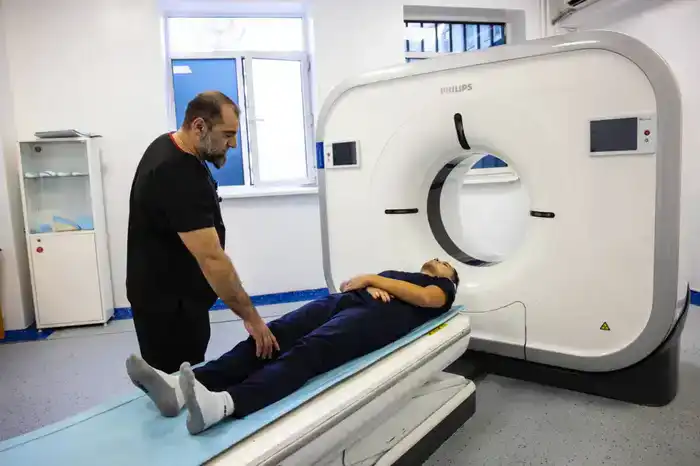 ГЛАВА МИНЗДРАВА ОЗНАКОМИЛАСЬ С РАБОТОЙ ЕНБЕКШИКАЗАХСКОЙ МНОГОПРОФИЛЬНОЙ ЦРБ