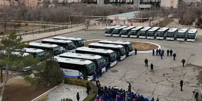 В Актау предприятию MAЭK вручили 20 автобусов (10)