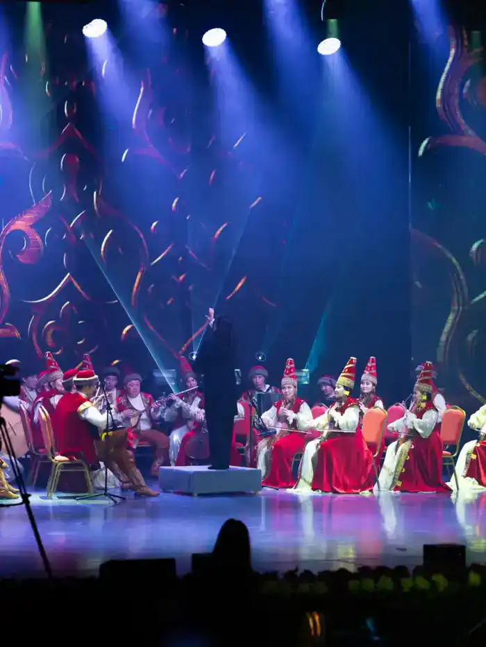 В ВКО прошёл итоговый гала-концерт творческих коллективов городов и районов региона (9)