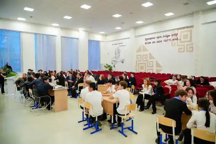 «Закон и порядок»: интеллектуальную игру «Что? Где? Когда?» провели среди столичных студентов (10)