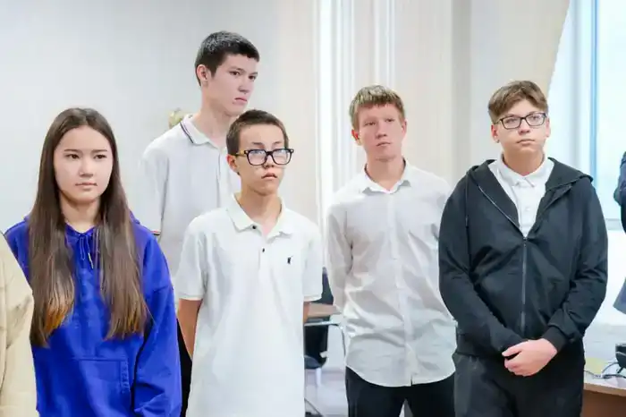 Столичная прокуратура провела день открытых дверей для старшеклассников, повышая правовую грамотность молодежи