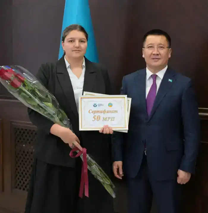 В Павлодаре вручили премию акима области «Шебер асуы» (4)