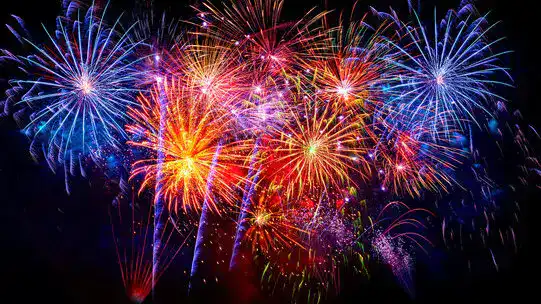 Караганда встречает Новый год: фейерверки и веселье!