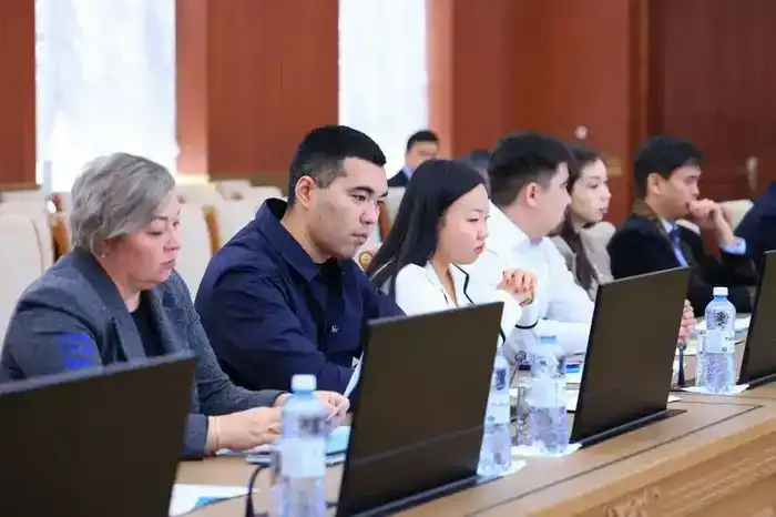 Жильё, волонтёрство и новые проекты: совет по делам молодёжи Карагандинской области подвёл итоги года (3)