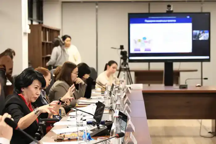 Обсуждение социальных проектов в Астане: влияние грантовых инициатив на устойчивое развитие общества Шымкенте