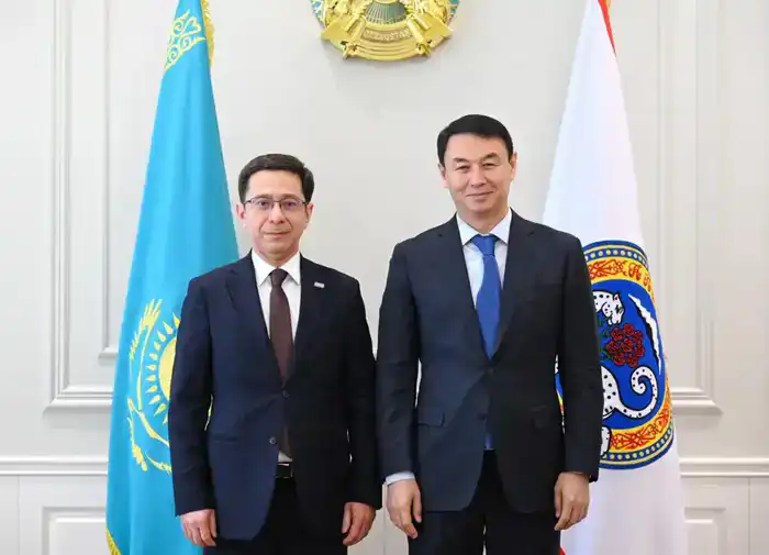 Аким Алматы встретился с Чрезвычайным и Полномочным Послом Республики Узбекистан (6)