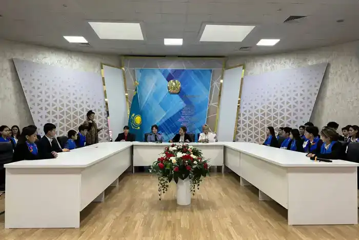 Глобальные подходы к обеспечению безопасности детей: выводы школьных омбудсменов в столице