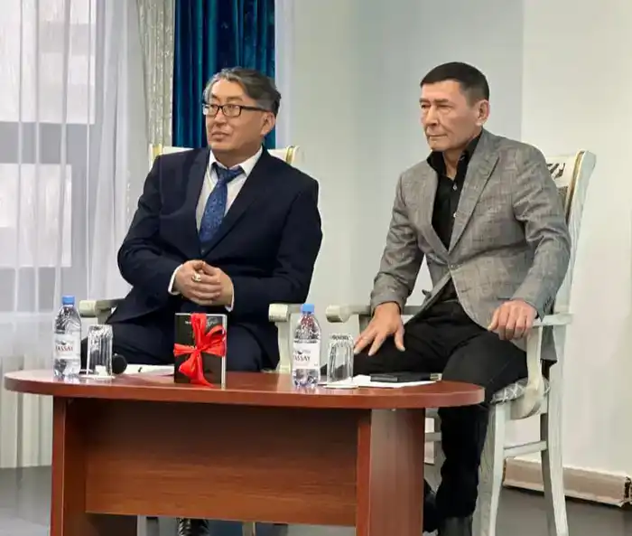 Презентация поэтического сборника «Жоқшы» как вклад в сохранение национальной идентичности Шымкенте