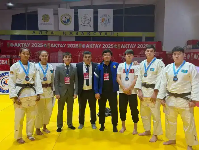 Столичные юниоры оказались сильнейшими в смешанных командных соревнованиях по дзюдо (3)